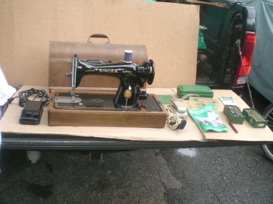 Vintage 1950's Singer Model 15-91 Heavy Duty Sewing Machine with Accessories