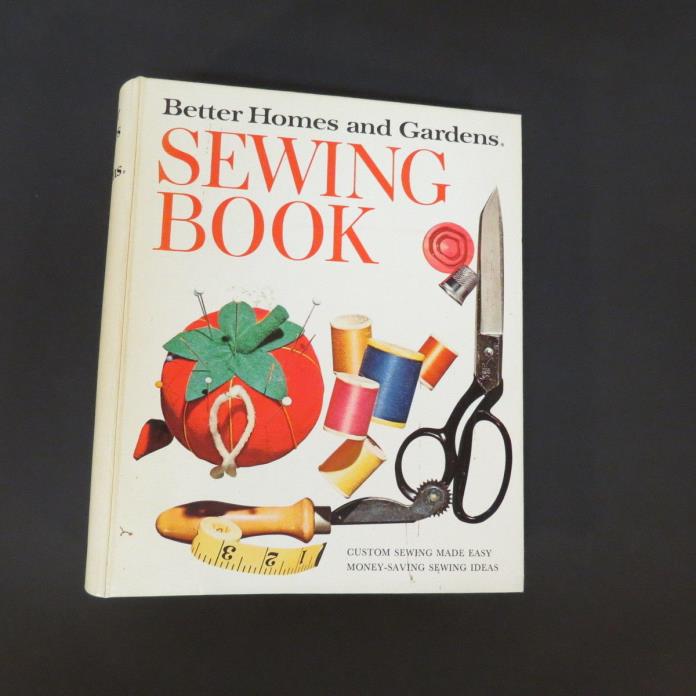 Better Homes and Gardens Vintage Sewing Book Loose Leaf 1972