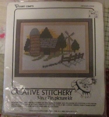 Vogart creative stitchery kit #2109 Barn Scene Vintage NWT