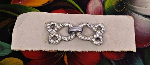 Petite Vintage Rhinestone Buckle Silver Sash Fastener Bridal Fashion Accessory