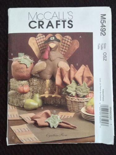 McCalls Thanksgiving Turkey Harvest  Placemat Pumpkin Pattern 5492 New Uncut