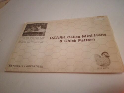 Ozark Calico Mini Hens And Chick Pattern Vintage