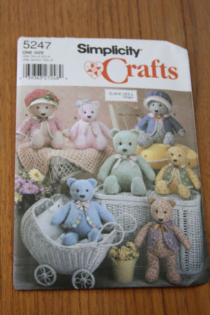 Simplicity 5247 Sewing Pattern Elaine Heigl Teddy Bears & Clothes 15