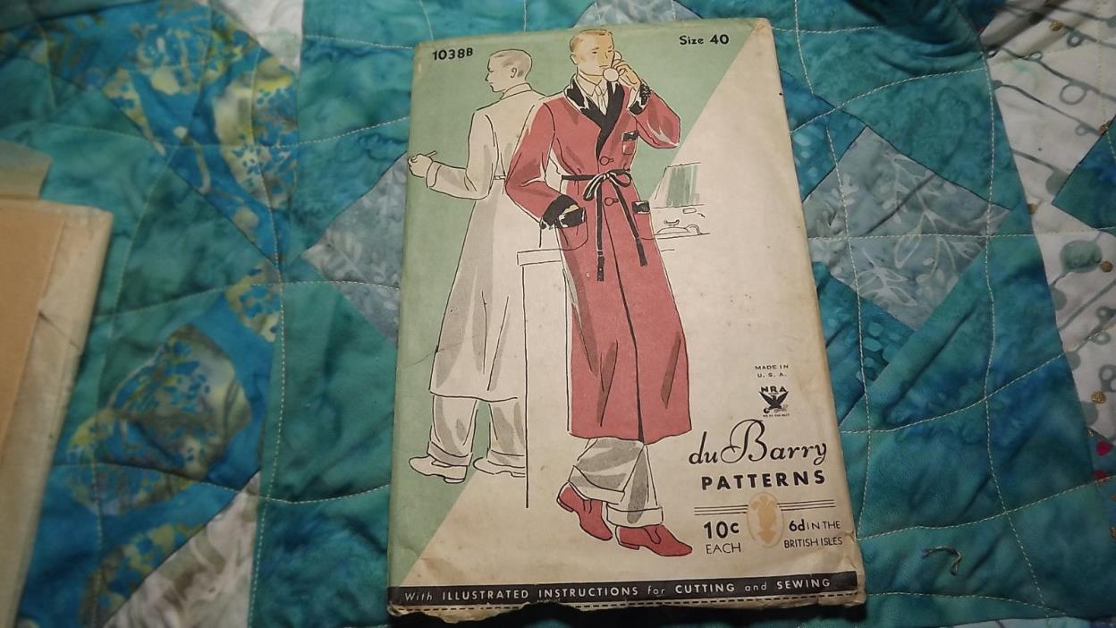 1930s Vintage Mens Dressing Gown Smoking Robe GLAMOUR