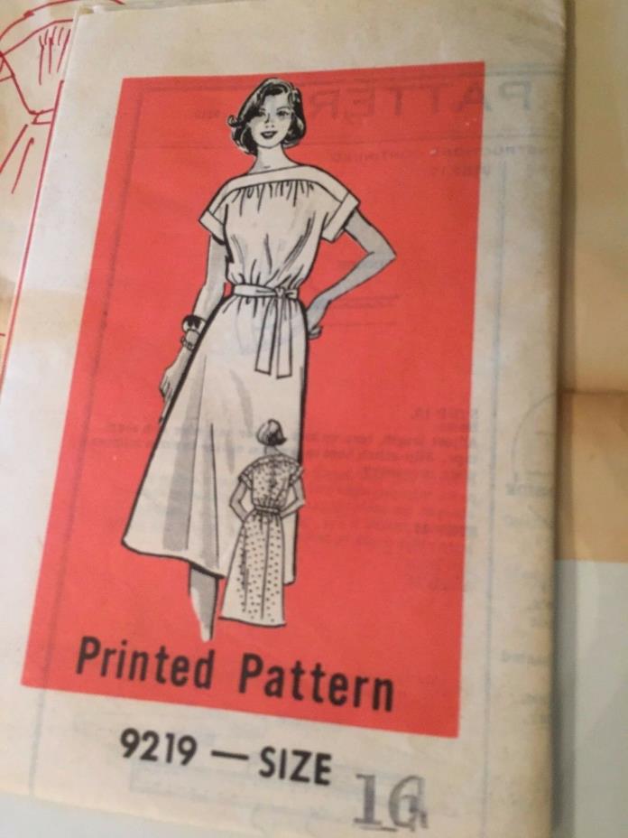 Vintage Womens Dress Parade 9219 Mailorder Uncut Pattern Size 16 1960s