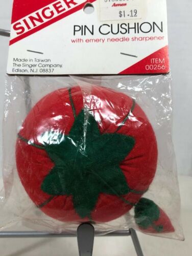 Vintage Singer Tomato Pin Cushion with Emery Strawberry Made in Taiwan NOS