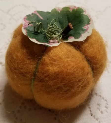 Vintage Lovely Pin Cushion Pumpkin Melon Soft Yarn Needle Felted Pin Cushion