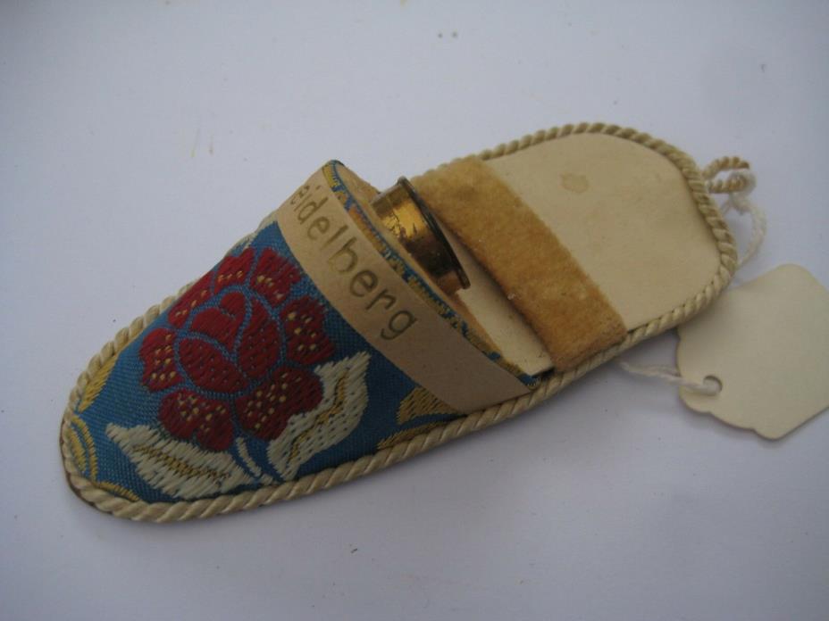 Vintage HSewing Kit in Shape of Slipper from Heidelberg  Thimble Hanging