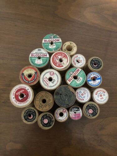 Lot 20 Vintage Wood Thread Spools Various Sizes Various Brands BL6