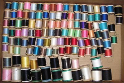 COLORFUL LOT 125 VINTAGE WOODEN SPOOLS OF SEWING THREAD