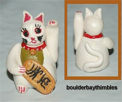BOULDER BAY THIMBLE - FIMO HAND CRAFTED MANEKI-NEKO WHITE CAT NEW