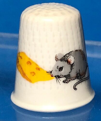 Vintage White Porcelain THIMBLE Limoges Mouse With Cheese France