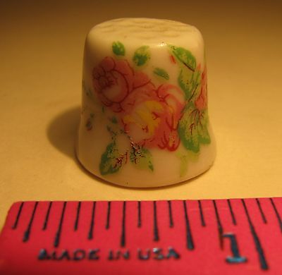 VINTAGE PORCELAIN THIMBLE FLORAL DESIGN VERY CUTE & USABLE FREE SHIPPING