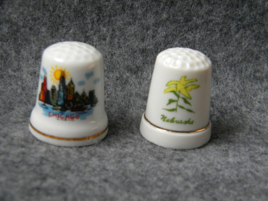Vintage Souvenir Porcelain Thimble / Nebraska--Chicago