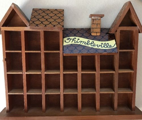 79 Enesco Thimbleville Thimble Holder Vintage Wooden Trinket Display Wall Hangin