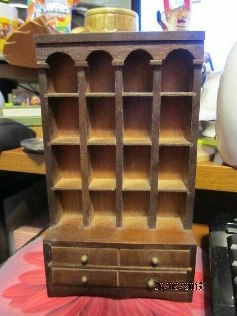 Vintage Enesco Wooden Thimble Display Case Holds 16