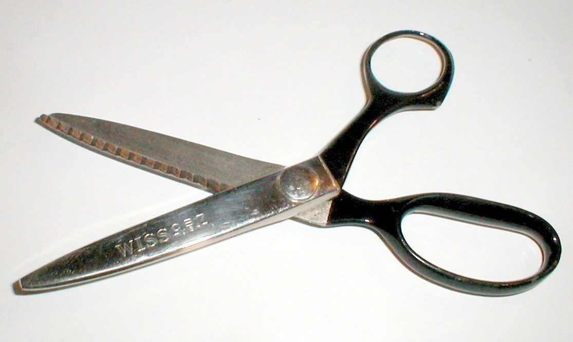 WISS Pinking Shears  CB7 Vintage 7 1/2 in Zig Zag Cut Scissors Original  GREAT!