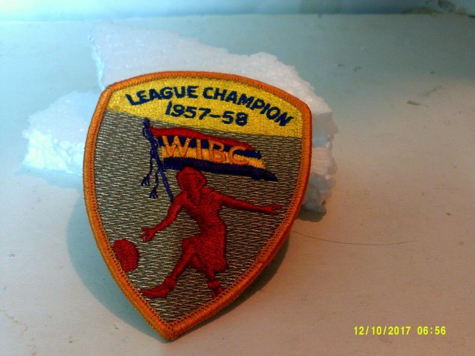 MID CENTURY LEAGUE CHAMPION 1957-58 WOMENS BOWLLING PATCH WIBC 4 1/2