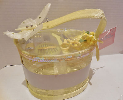 Sewing Kit in Lace Basket Yellow NEW OLD STOCK, GREAT GIFT