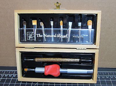 Artist/Makeup brush set,8 brushes easy to hold handle, for grip impaired