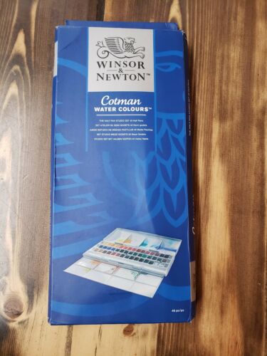 Winsor and Newton Cotman Water Colours Half Pan Studio Set - 45 Half Pans