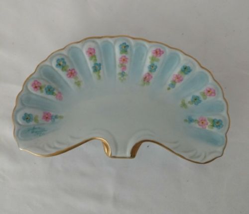 Fan Shaped Pin Trinket Dish Hand Painted by Velma Smith 1980 Flowers Gold Trim