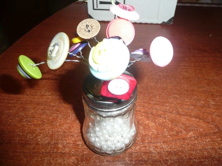 Vintage Salt/Pepper Shaker Wired Buttons Pearls Table Decor