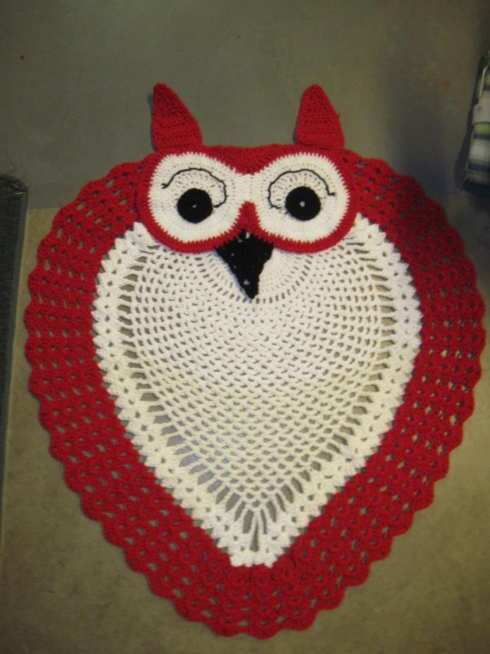 Big Red and White Owl Rug