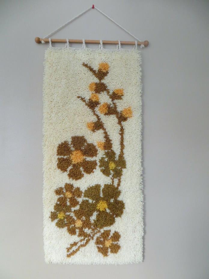 Mid-Century Mod '60s Wall Hanging Tapestry Wool Latch Hook