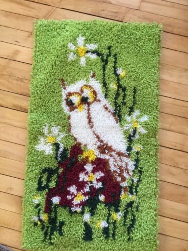 White OWLS Latch Hook Rug Wall Hanging 17