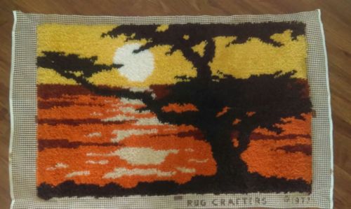 Large 1977 Vintage Completed Latch Hook Rug Wall Hanging 