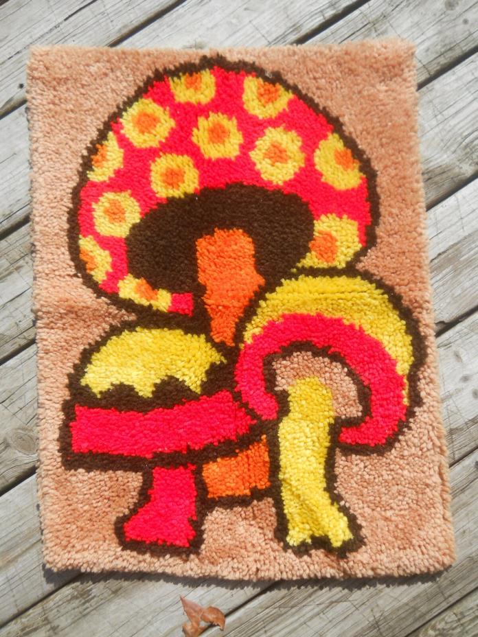 Vtg Retro Mushroom Latch Hook Rug-27x20-Bright Colors-Orange,Yellow,Tan,Brown
