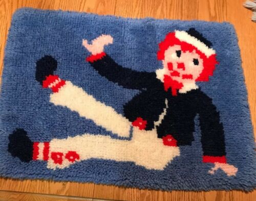 Vtg RAGGEDY ANDY Latch Hooked Rug Complete With Binding Wall Hanging 27x20