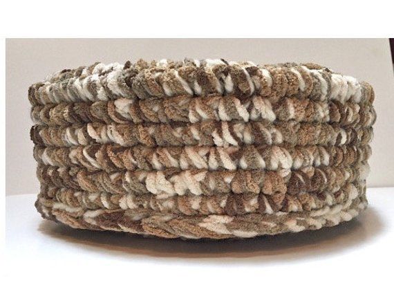 Cat Basket~Pet Bed~Pebbles~Handmade~Wool~Crochet~Dog~Furniture