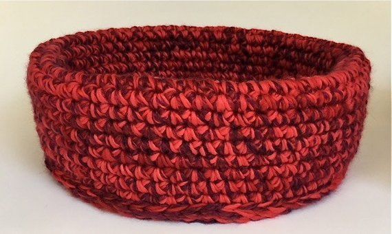 Cat Basket~Pet Bed~Cabaret~Handmade~Wool~Crochet~Dog~Furniture