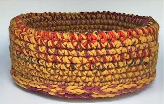 Cat Basket~Pet Bed~Tahoe~Handmade~Wool~Crochet~Dog~Furniture