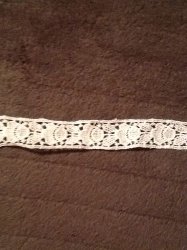 4 YARDS VINTAGE COTTON LACE INSERTION