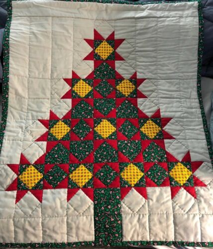 Hand Quilted Christmas Tree Wall Hanging Sleeve Farmhouse Decor Old Fashioned
