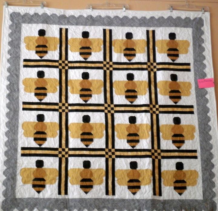Handmade Bee Quilt 69