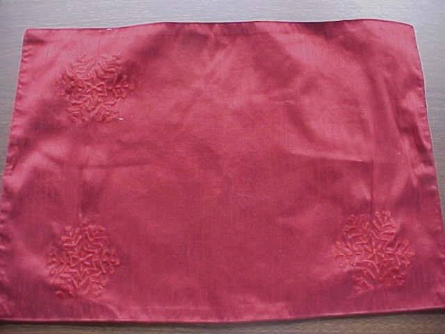 Lot of 2 Christmas Winter Placemats Cranberry Red Snowflake Embroidery Polyester