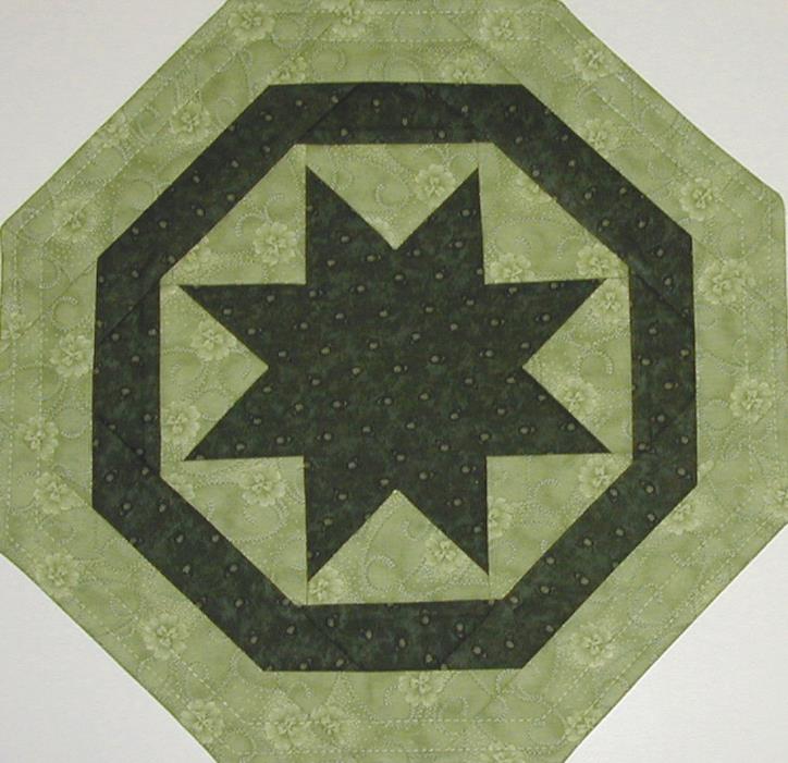 GREEN BASKET AND BLOOMS FLORAL QUILTED TABLE TOPPER MINI QUILT - 13