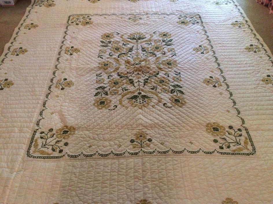 Hand Made Quilt Cross Stitch Hand Quilted Ivory Green Yellow 88