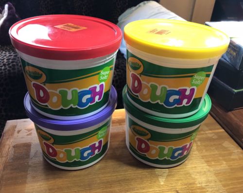 Crayola Super Soft Dough 3 lb Bucket in Green, Red and Purple, NEW + bonus