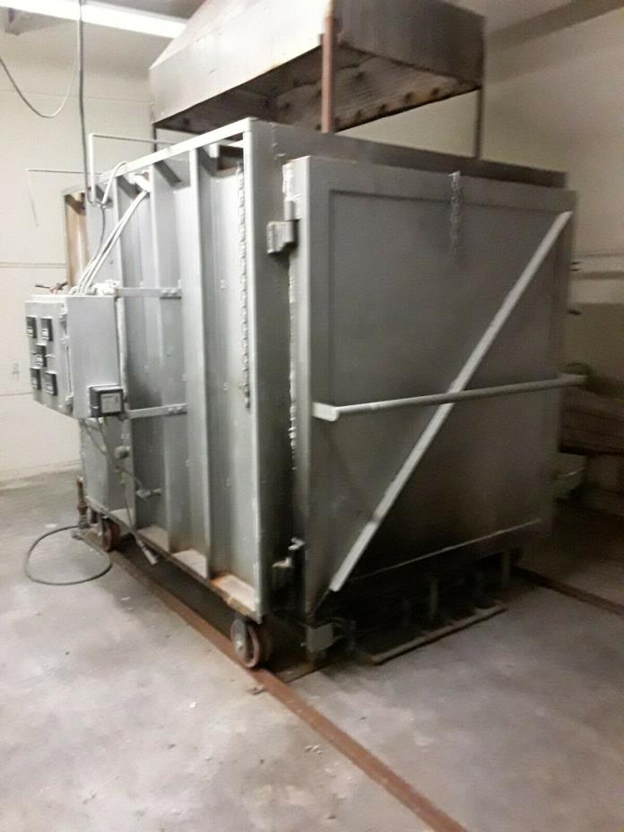 Large capacity envelope gas kiln for sale. There are two platforms.