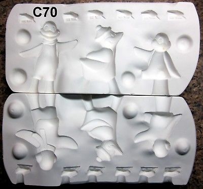 Macky #772 Christmas Skater Penguins Ceramic Mold (C70)