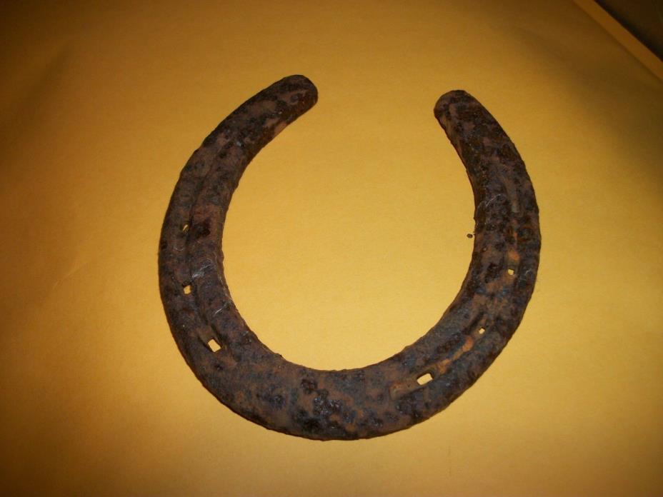 Rusty Rustic Metal Iron Used Horse Shoe Good Luck Charm Horseshoe Cabin Decor