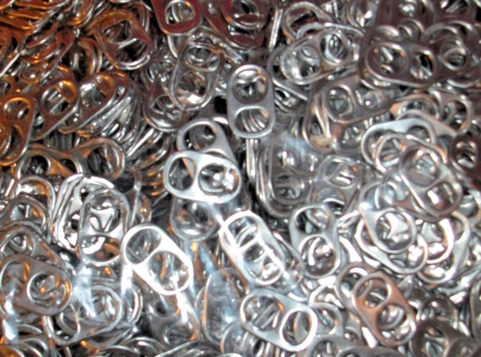 Approximately 4,000 Aluminum Cans PULL TABS