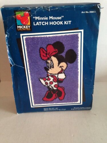 Mickey Unlimited Minnie Mouse Latch Hook Kit D0011