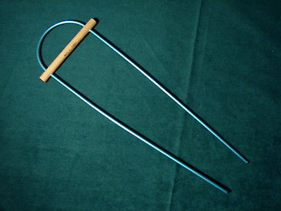 Vintage Knitting Tool Blue Hero 3 Yarn Separator