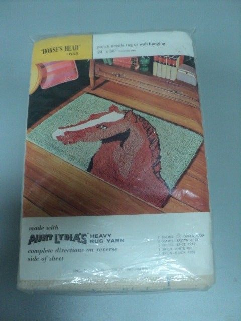 VINTAGE AUNT LYDIA'S PUNCH NEEDLE RUG OR WALL HANGING HORSE'S HEAD # 645